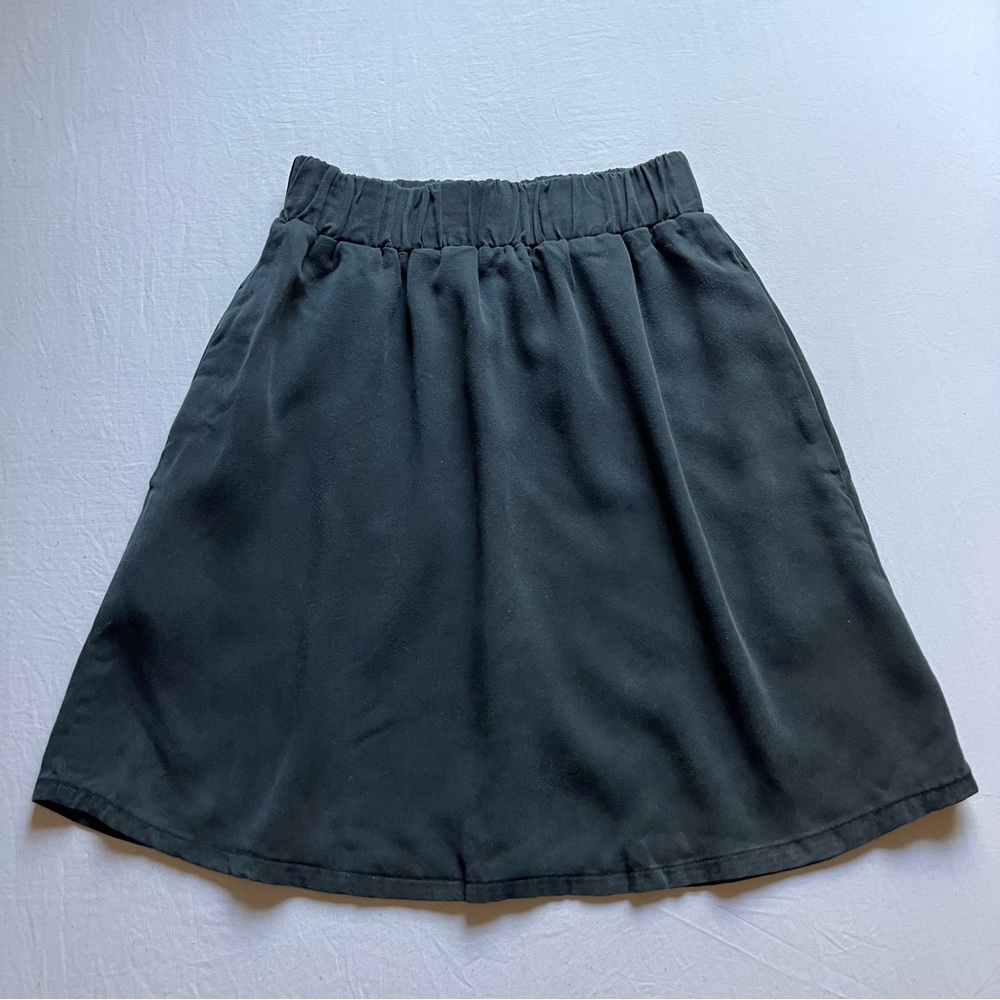 ONLY CHILD black elastic waist mini skirt